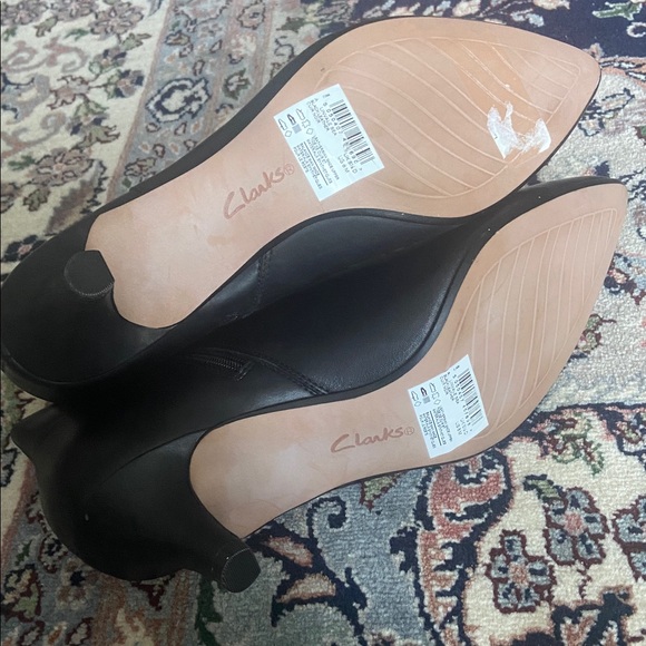 Clarks Linvale Sea Ankle boot Black Leather Kitten Heel size 8 - Picture 7 of 12
